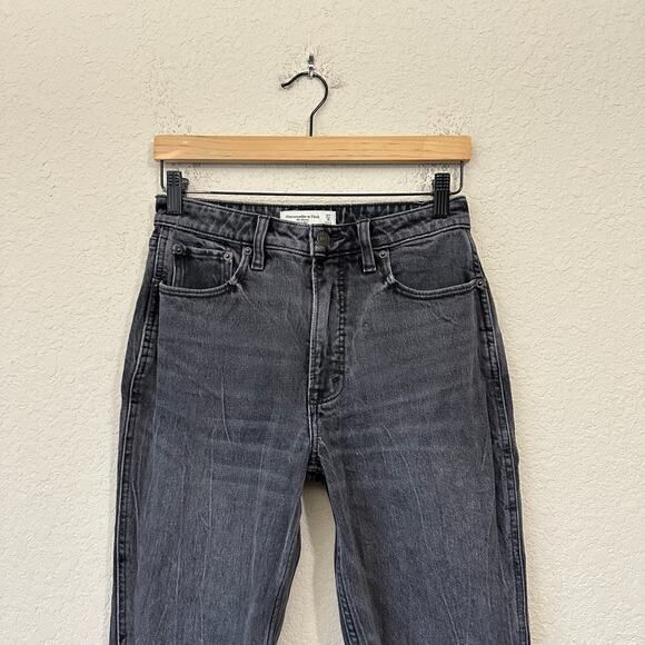 Abercrombie & Fitch Gray The‎ Skinny High Rise Jeans - Picture 3 of 13
